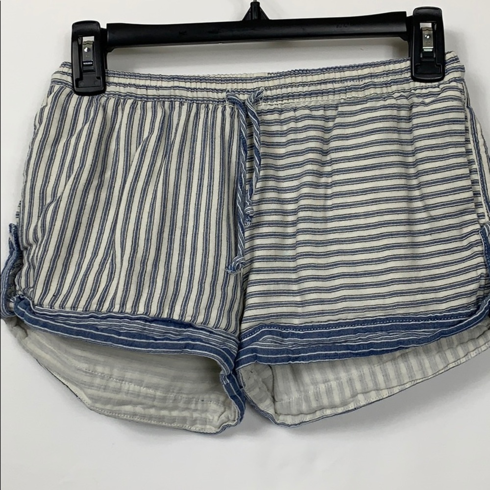 Indigo Rein 100% cotton blue/white shorts size Sm.